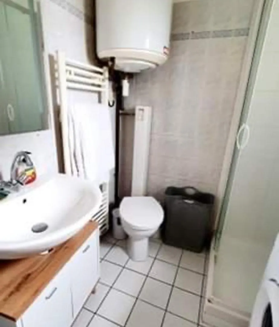 Charmant App. Mezzanine Calme Au Centre De Vannes Apartment